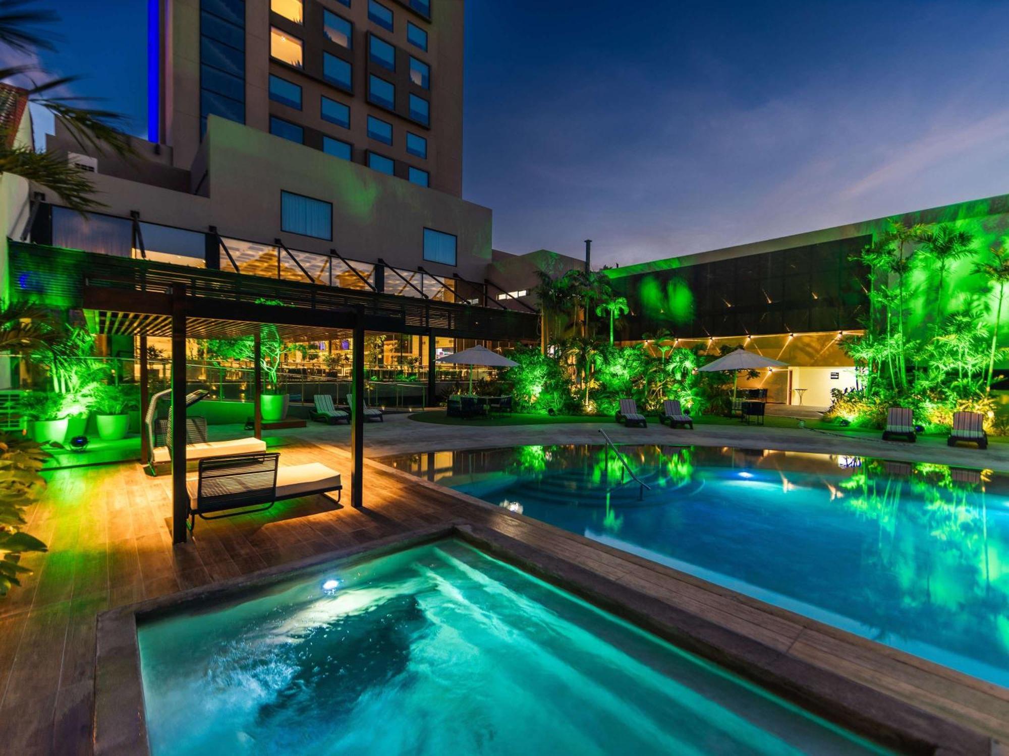 Novotel Santa Cruz De La Sierra Luaran gambar